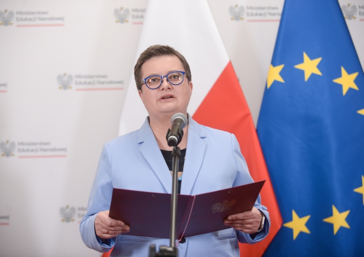 Katarzyna Lubnauer  Lubnauer zapowiada projekt ograniczenia religii w szkołach 