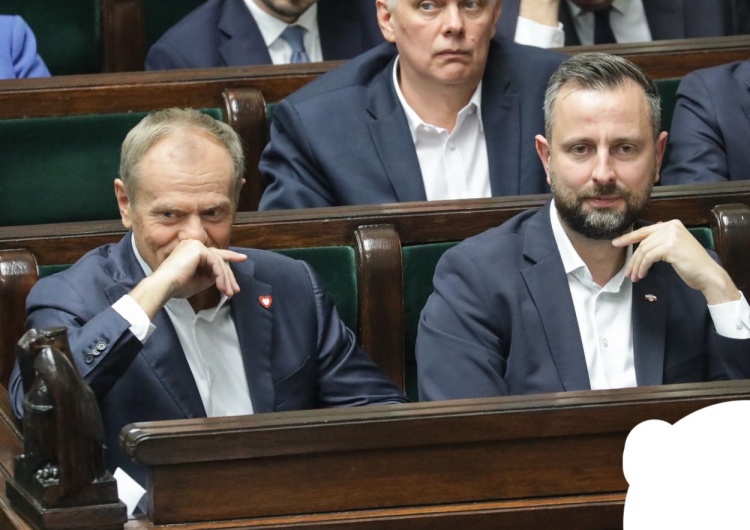 Donald Tusk Czy Tusk poradził sobie z powodzią? Jest nowy sondaż