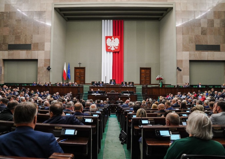 Sejm RP Wspólna decyzja posłów PiS i Konfederacji. 