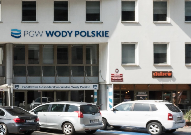 Warszawa. Siedziba PGW Wody Polskie Ekspert zwolniony z Wód Polskich. Ujawnia kulisy