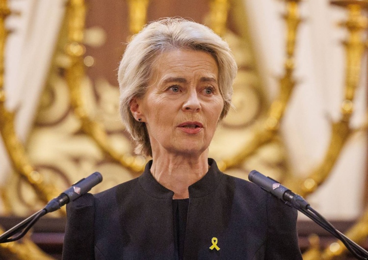 Ursula von der Leyen Kłopoty von der Leyen. Sąd zajmie się jej SMS-ami z szefem Pfizera