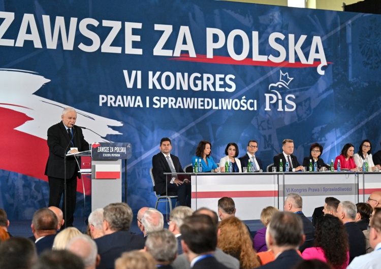 Jarosław Kaczyński Kongres PiS. Jarosław Kaczyński: Zaatakowany został polski interes narodowy i polska suwerenność