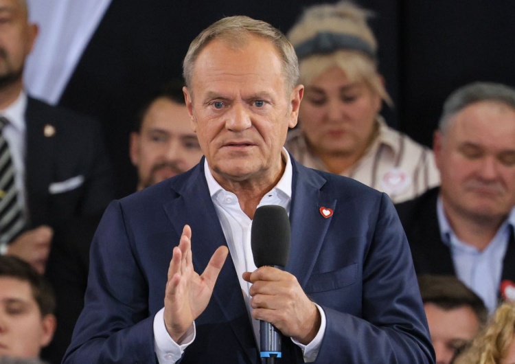 Premier Donald Tusk Złe wieści dla rządu. Ten sondaż nie pozostawia złudzeń