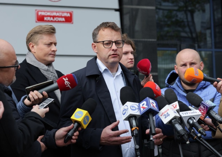 Poseł PiS Marcin Romanowski Marcin Romanowski wyszedł z prokuratury. 