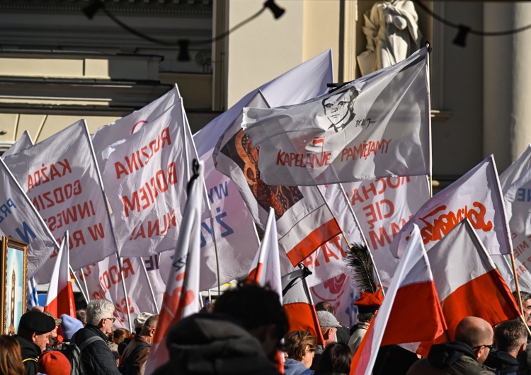 Marsz Papieski Narodowy Marsz Papieski upamiętniający 40. rocznicę śmierci ks. Popiełuszki