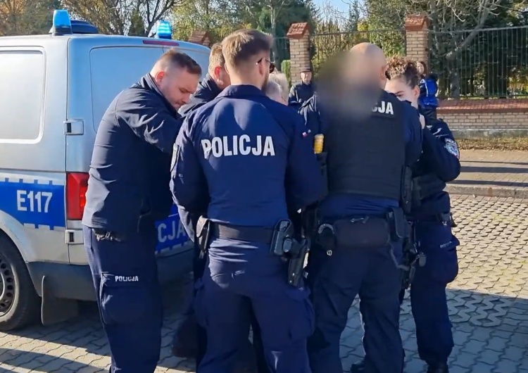 Przepychanka z policją w Gorzowie Parafianie stanęli w obronie proboszcza. Przyjechało pięć radiowozów