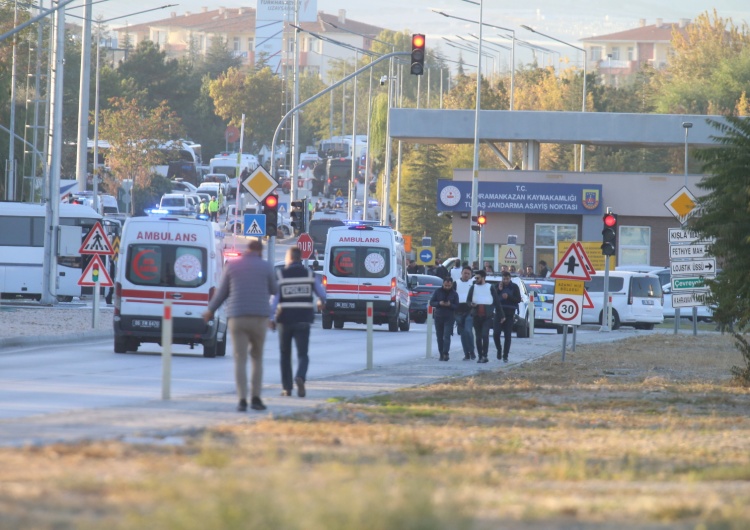 Atak terrorystyczny w Ankarze Atak terrorystyczny w Ankarze. Słychać wybuchy i strzały