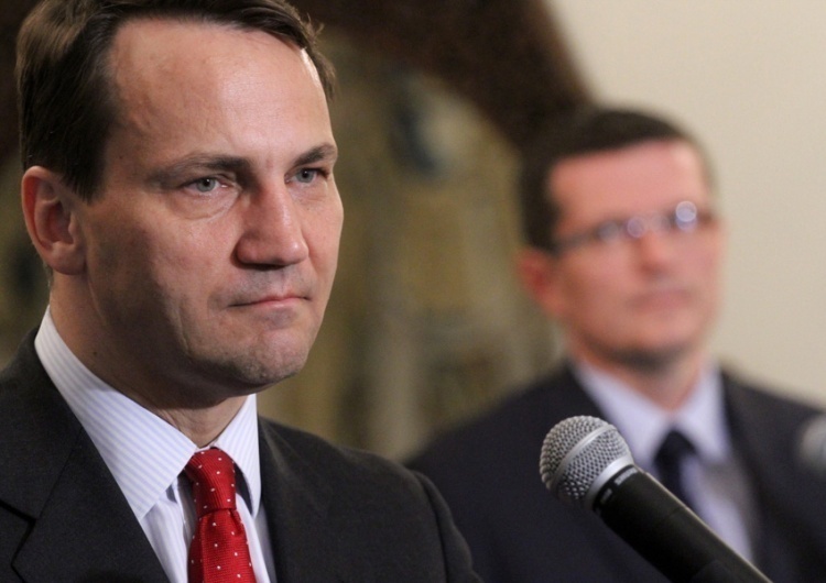 Radosław Sikorski  Sikorski zapytany o reparacje od Niemiec. 