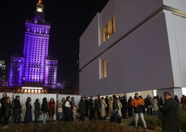 Otwarcie dla publiczności nowej siedziby Muzeum Sztuki Nowoczesnej w Warszawie Wiceszef MSZ o Muzeum Sztuki Nowoczesnej: Chciałbym inny budynek, a nie to pudło