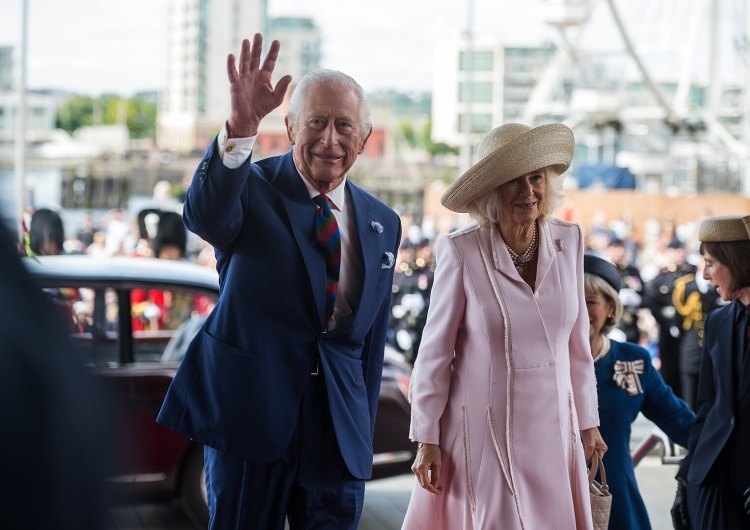 Król Karol III z Królową Kamilą Ciężka choroba króla Karola III. Pilna decyzja Pałacu Buckingham