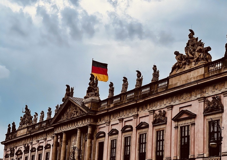 Bundestag, Niemcy, zdjęcie poglądowe Niemieckie media: Dlaczego Polacy coraz gorzej myślą o Niemczech