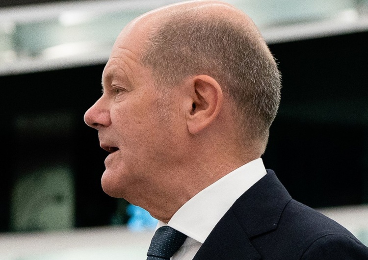 Olaf Scholz Niemcy: koalicja rządowa trzeszczy w szwach