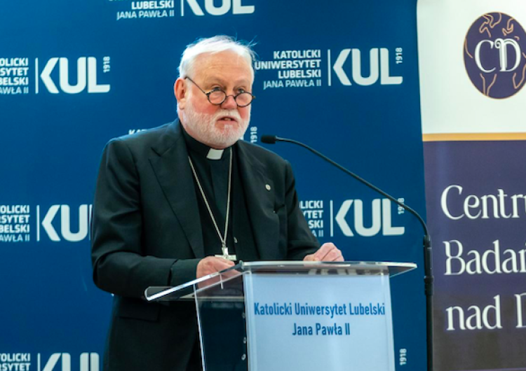 abp Paul Gallagher Szef watykańskiej dyplomacji na KUL: nasze zadanie to być znakiem nadziei