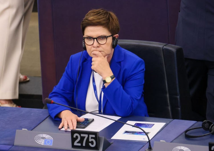 Beata Szydło Kobieta na prezydenta? Miażdżąca przewaga Beaty Szydło w sondażu