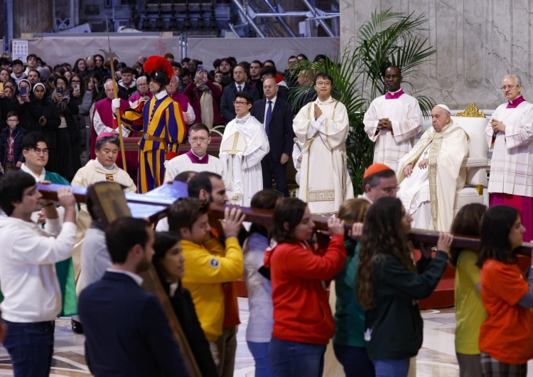 Papież Franciszek XXXIX Światowy Dzień Młodzieży. Papież: Nie bójcie się „potępienia” przez świat. Nieustannie miłujcie!