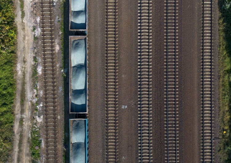 Pociąg PKP Cargo na torach Karol Trammer o sytuacji w PKP Cargo: To restrukturyzacja w najgorszym tego słowa znaczeniu