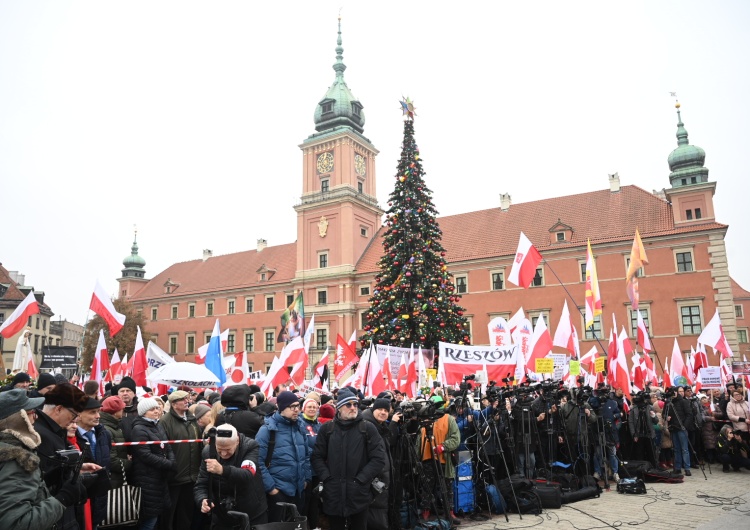 Demonstracja przeciwko zmianom w polskiej edukacji 