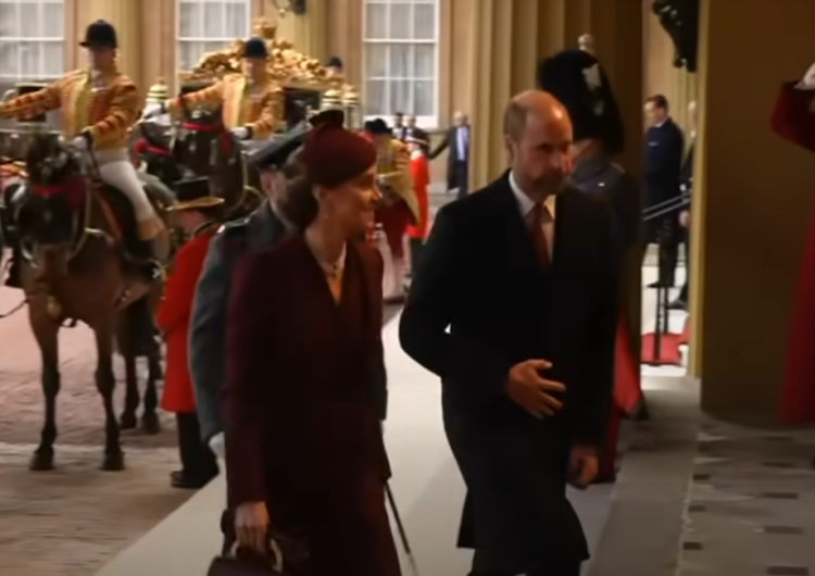 Książę William i księżna Kate  Co się dzieje między Kate i Williamem? Pilne doniesienia z Pałacu Buckingham