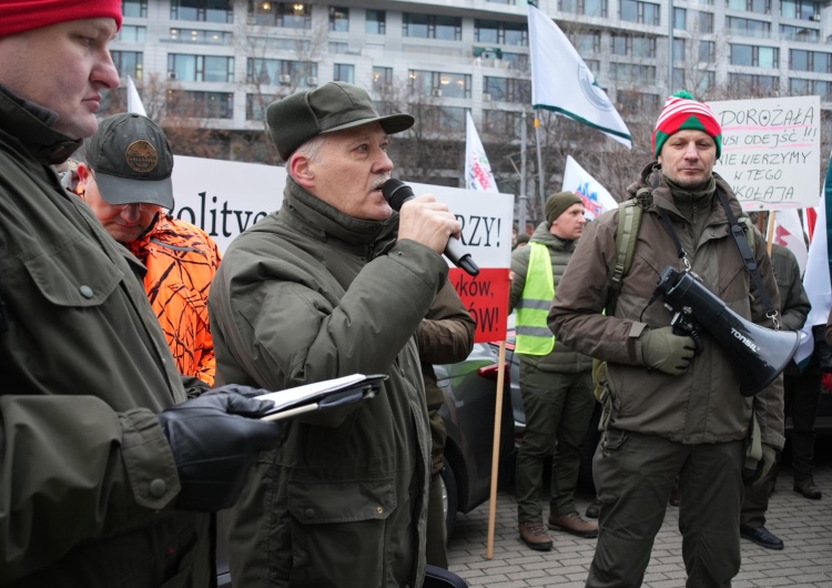  „Lasy Państwowe, nie Mikołajowe!”. Protesty leśników w Warszawie