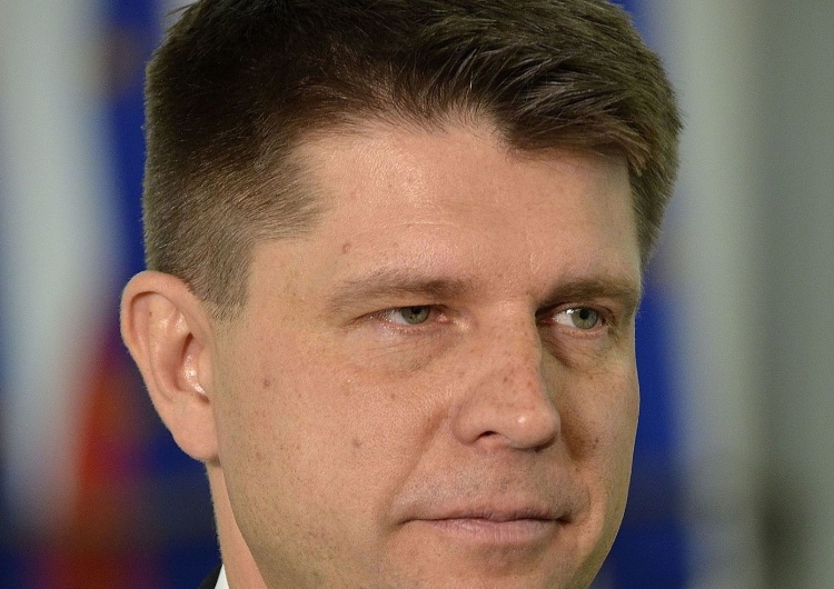 Ryszard Petru Ryszard Petru jak kapitalizm. Obiecuje złote góry, nie przyznaje się do porażek i co jakiś czas zalicza widowiskowy kryzys