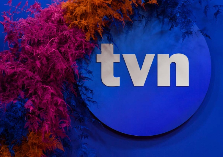 Logo TVN w Operze Leśnej w Sopocie Losy TVN przesądzone? 