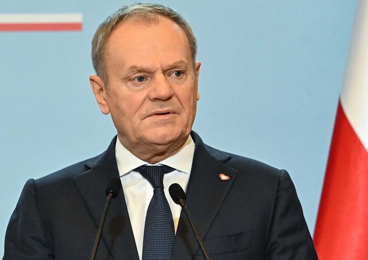 Donald Tusk Polacy ocenili rok rządów Donalda Tuska. Ten sondaż mu się nie spodoba