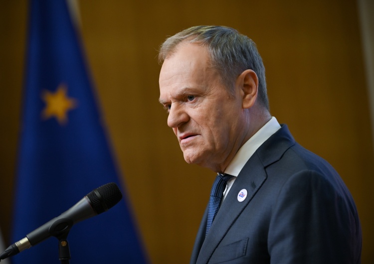 Donald Tusk Tusk skomentował udzielenie azylu Marcinowi Romanowskiemu