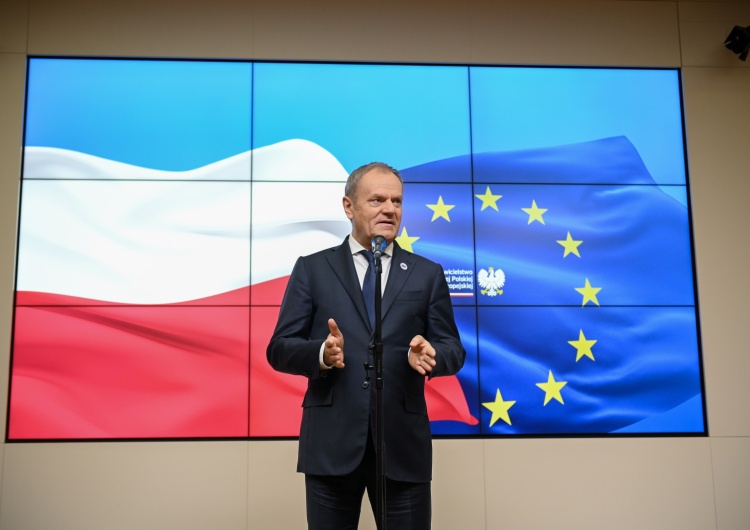 Donald Tusk Zbigniew Kuźmiuk: Ostentacyjne złamanie Konstytucji RP przez ekipę Tuska