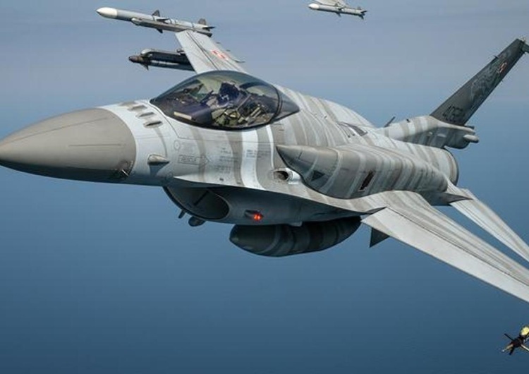 Polskie myśliwce F-16 / fot. ilustracyjne  Polska poderwała myśliwce. Pilny komunikat wojska