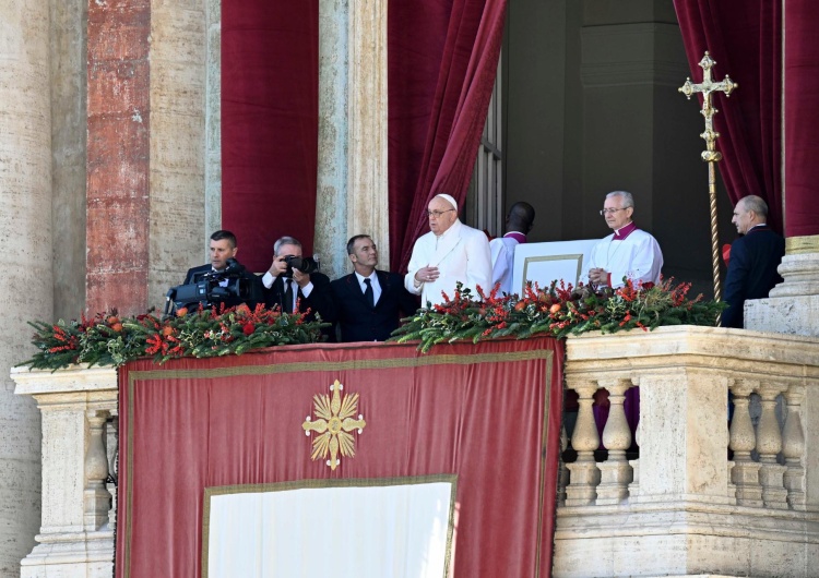 Papież Franciszek - orędzie na Boże Narodzenie Orędzie papieskie: Bóg cię kocha, przebacza ci, powróć do Niego, drzwi Jego Serca są otwarte!