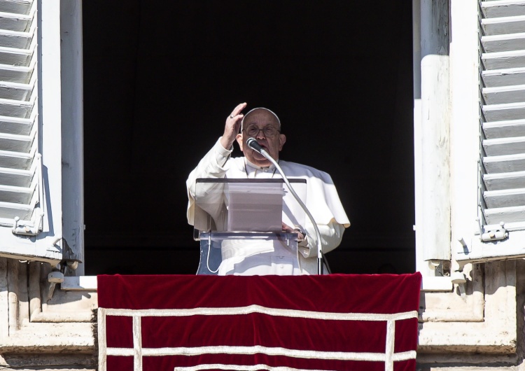 Papież Franciszek Papież: Dialog to najważniejszy element w rodzinie! 