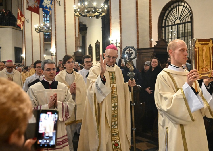 Abp Adrian Galbas SAC, inauguracja Roku Jubileuszowego 2025 w Warszawie Abp Galbas: w Roku Jubileuszowym chodzi o pojednanie, a nie pojechanie do Rzymu 