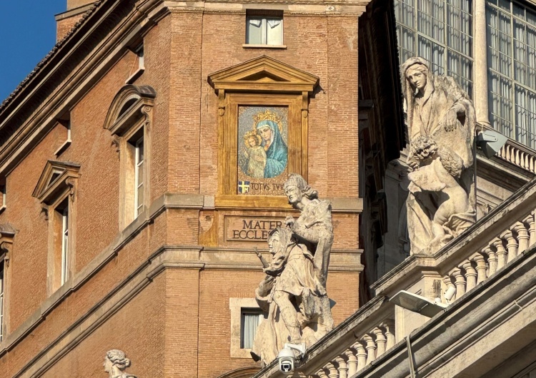 Mozaika Mater Ecclesiae Mozaika Maryi na Placu Św. Piotra to zasługa studenta?