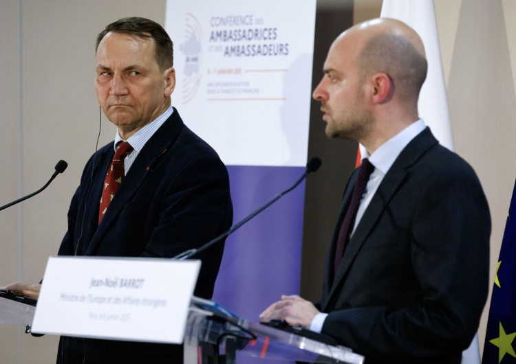 Szefowie MSZ Polski i Francji, Radosław Sikorski i Jean-Noel Barrot Politico: Szefowie MSZ Francji, Niemiec i Polski planują wspólną wizytę w USA