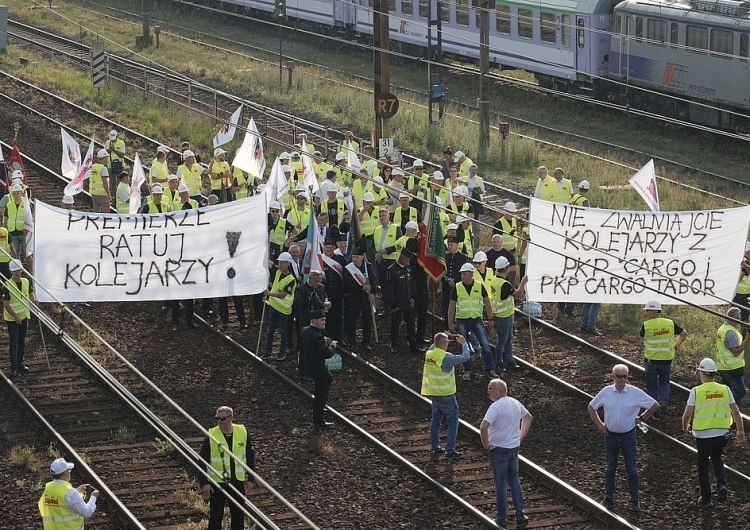 protest pracowników PKP Cargo Pracownicy muszą być skutecznie chronieni! Wspólne stanowisko trzech największych central związkowych