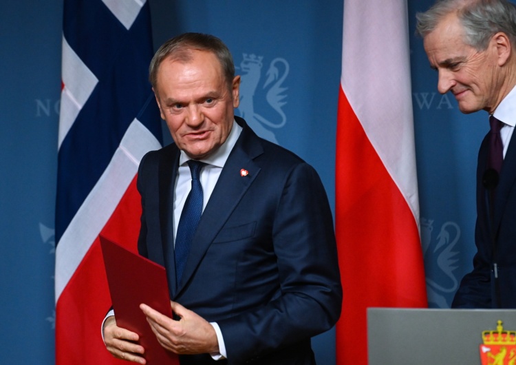 Donald Tusk Złe wieści dla Tuska. Jest nowy sondaż CBOS