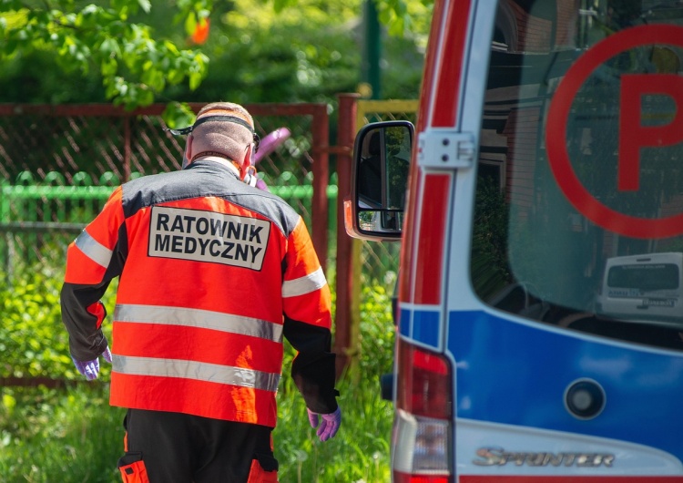 Ratownik medyczny - zdjęcie poglądowe Po zabójstwie w Siedlcach. Solidarność apeluje o ochronę dla ratowników medycznych