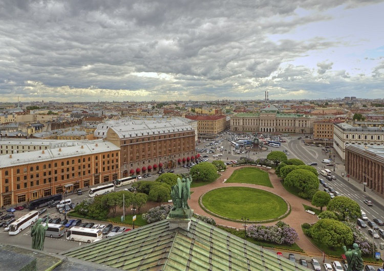 Widok na Sankt Petersburg, zdjęcie podglądowe Ataki ukraińskich dronów w Rosji. Władze Sankt Petersburga podjęły decyzję