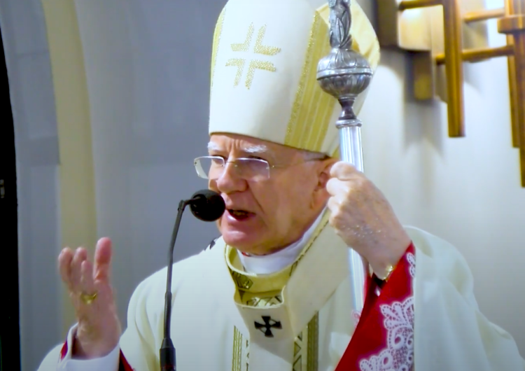 abp Marek Jędraszewski Abp Jędraszewski: Moc ducha św. Jana Pawła II zmieniła niejedno ludzkie serce