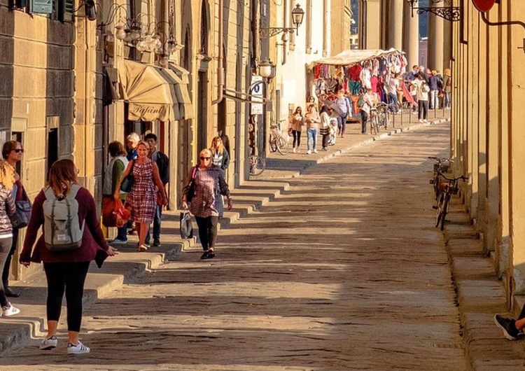 turyści Mimo sankcji Rosjanie szaleją na europejskich wycieczkach