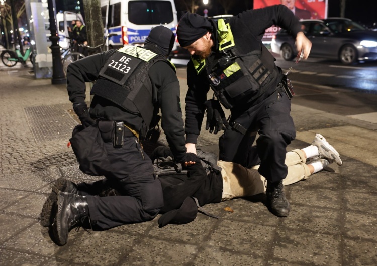 Niemiecka policja zatrzymała nożownika w Berlinie Atak nożownika w Berlinie. Podano narodowość sprawcy