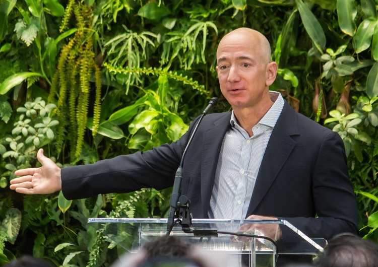 Jeff Bezos Jeff Bezos ogłosił zmianę w swojej gazecie. Stawia na dwa filary