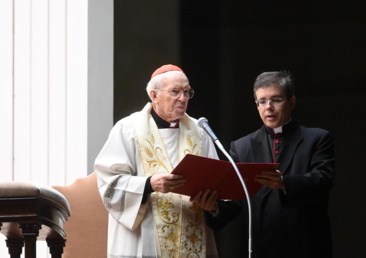 Watykan: Kardynał Giovanni Battista prowadzi modlitwę o zdrowie papieża Franciszka Jest nowy komunikat Watykanu ws. zdrowia papieża Franciszka