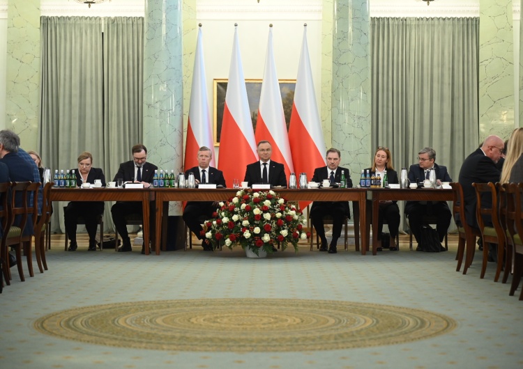 Posiedzenie Rady Dialogu SPołecznego w Pałacu Prezydenckim W Pałacu Prezydenckim rozpoczęło się posiedzenie plenarne Rady Dialogu Społecznego