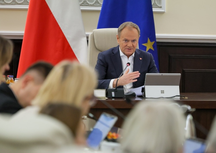 Premier Donald Tusk Kryzys demokracji pod rządami Donalda Tuska