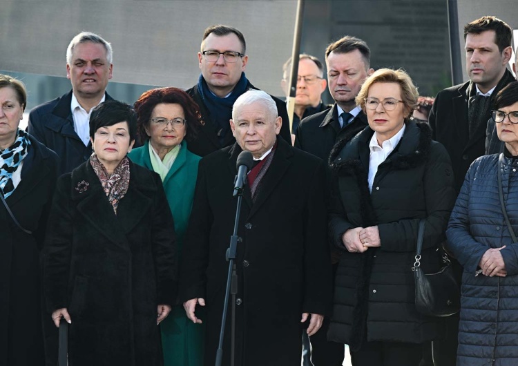 Jarosław Kaczyński Miesięcznica smoleńska. Prezes PiS mówił o 