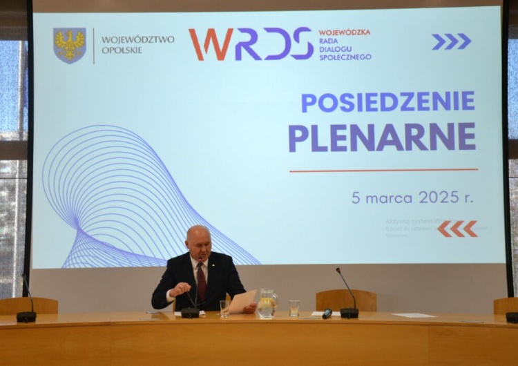 Przewodniczący Dariusz Brzęczek Dariusz Brzęczek pokieruje pracami WRDS Województwa Opolskiego 