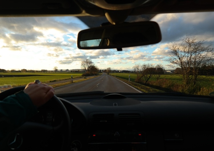 Kierowca, zdjęcie poglądowe Nowa funkcja w Google Maps. Kierowcy będą zachwyceni