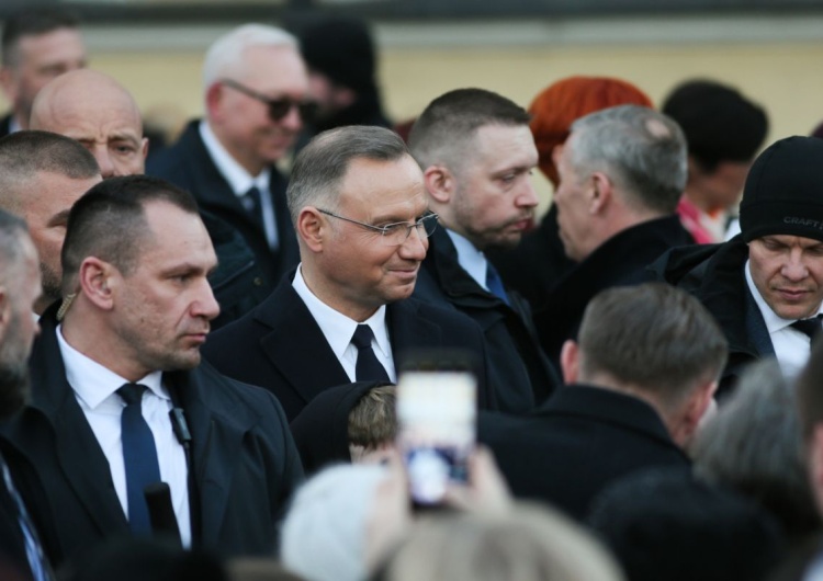 Andrzej Duda Możliwy atak na prezydenta Andrzeja Dudę. Służby alarmują