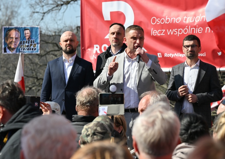 Robert Bąkiewicz w Zgorzelcu „Tato, co zrobiłeś, żebym nie żyła w tym piekle?” Protest w Zgorzelcu przeciwko nielegalnej imigracji